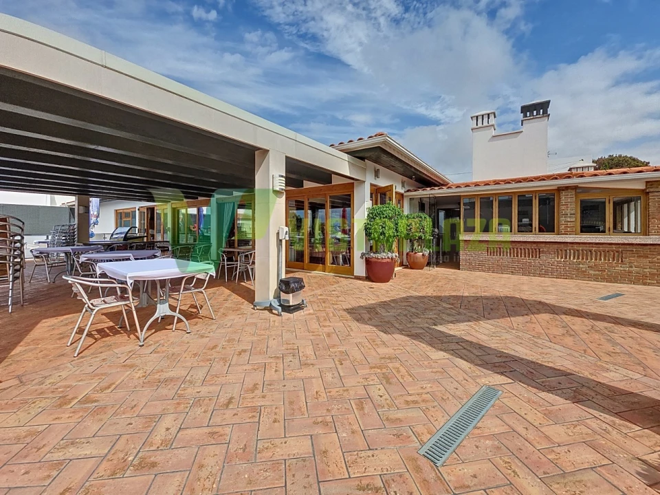 Negócio para Venda em Porches Foto 10