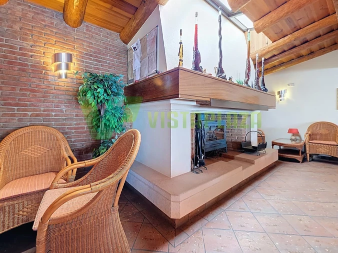 Negócio para Venda em Porches Foto 22