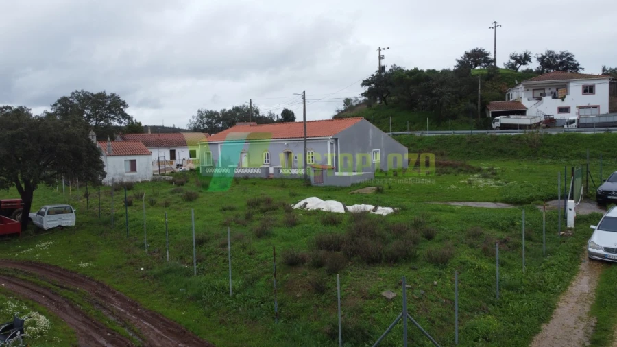 Moradia T3 para Venda em São Bartolomeu de Messines Foto 22