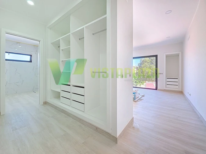 Moradia T3 para Venda em Mexilhoeira Grande Foto 12