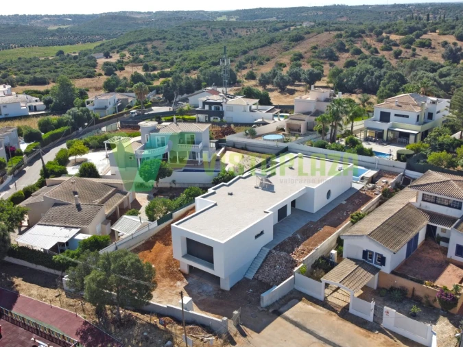 Moradia T3 para Venda em Mexilhoeira Grande Foto 6