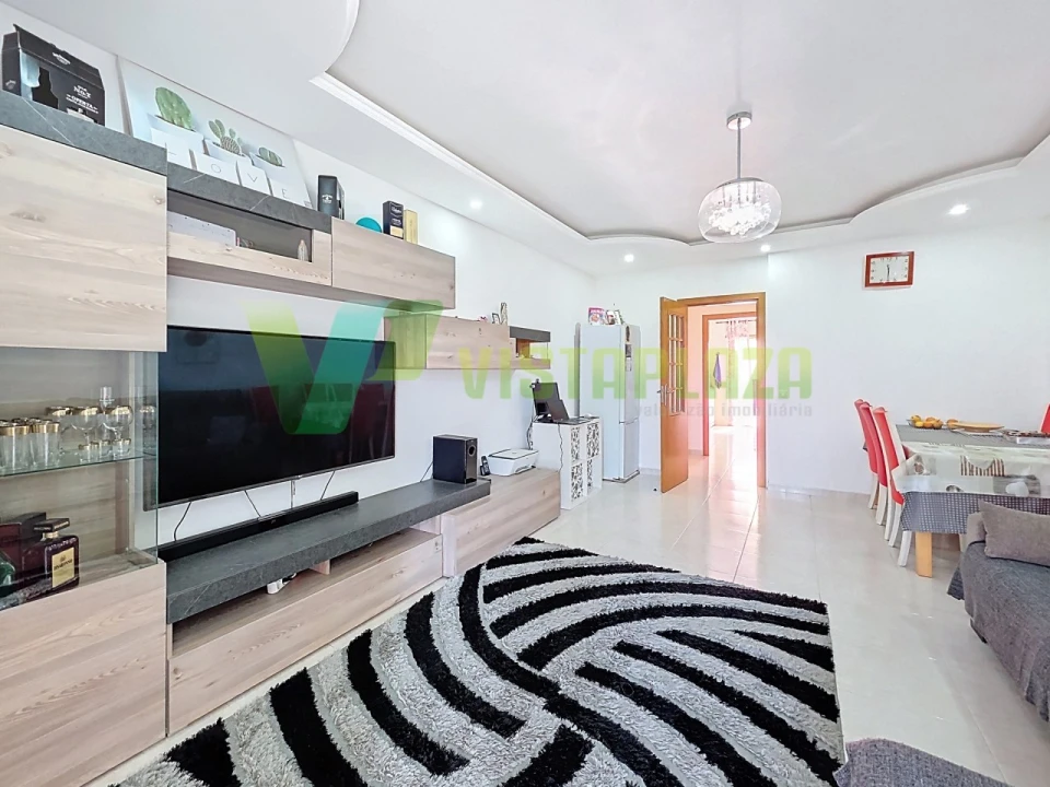 Apartamento T2 para Venda em Lagos (São Sebastião e Santa Maria) Foto 2