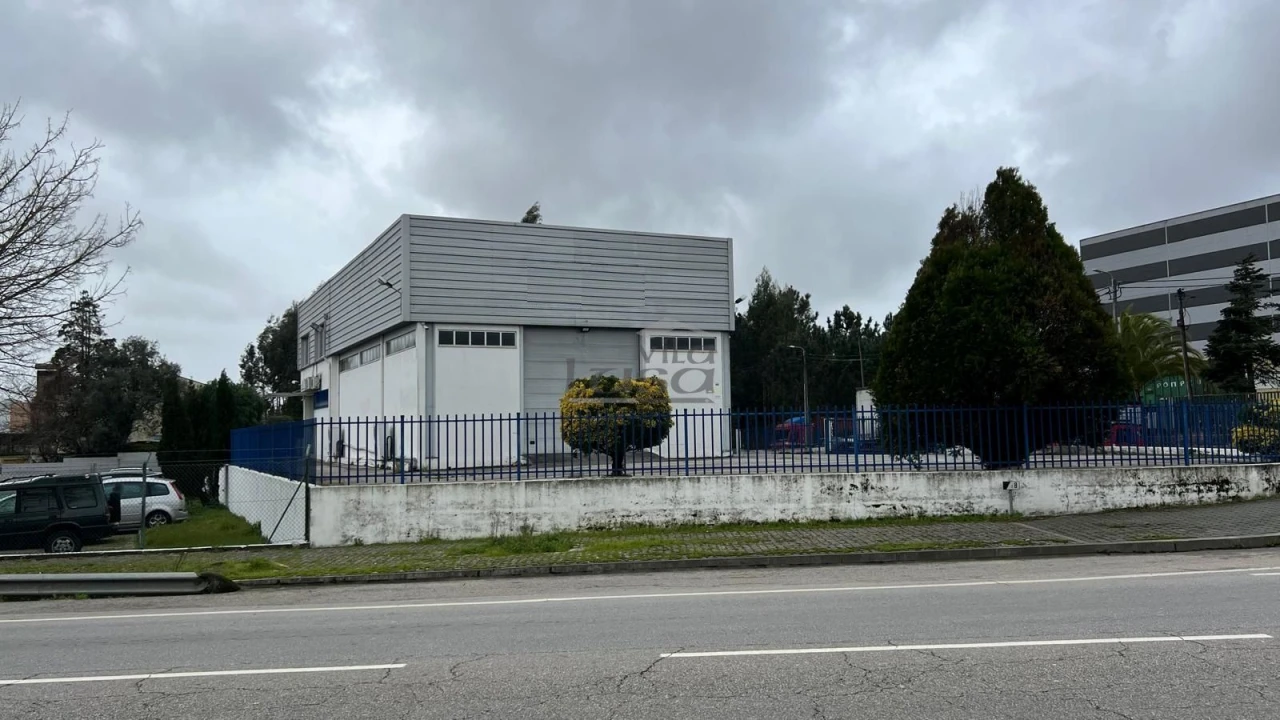 Armazém para Venda em Avintes Foto 3