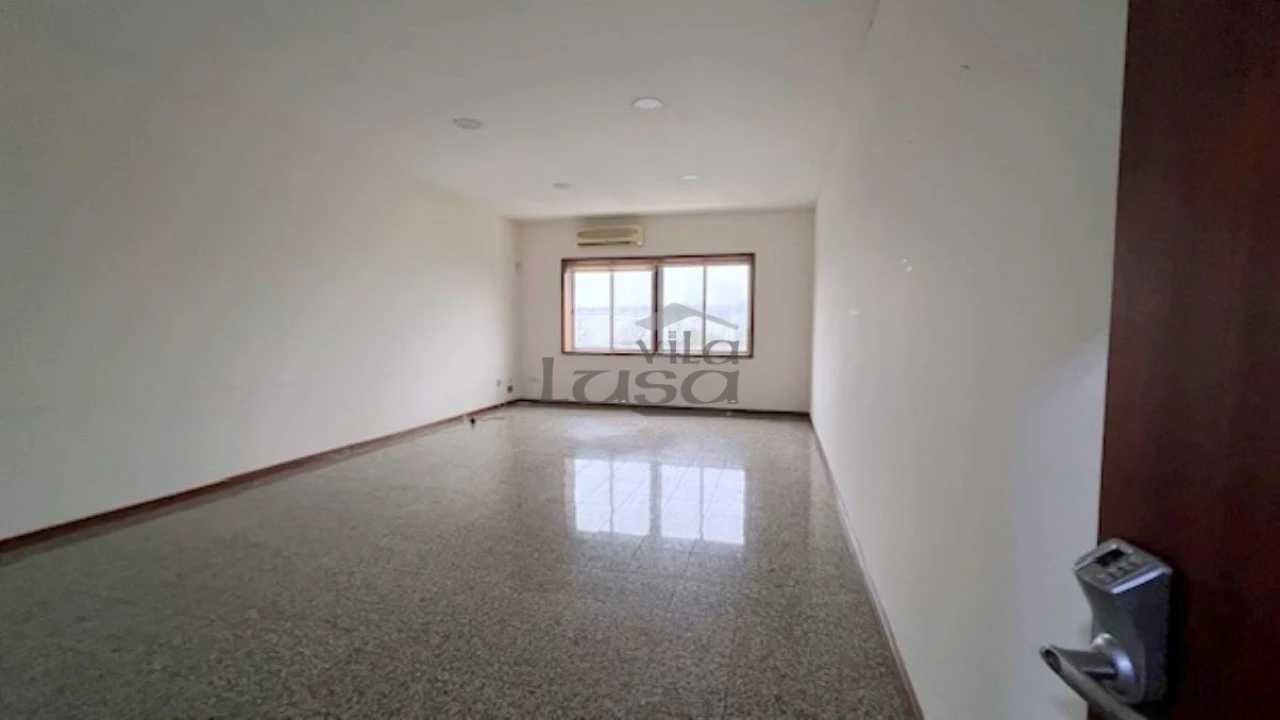 Armazém para Venda em Avintes Foto 7