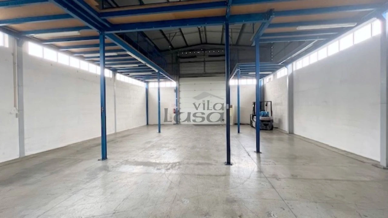 Armazém para Venda em Avintes Foto 20