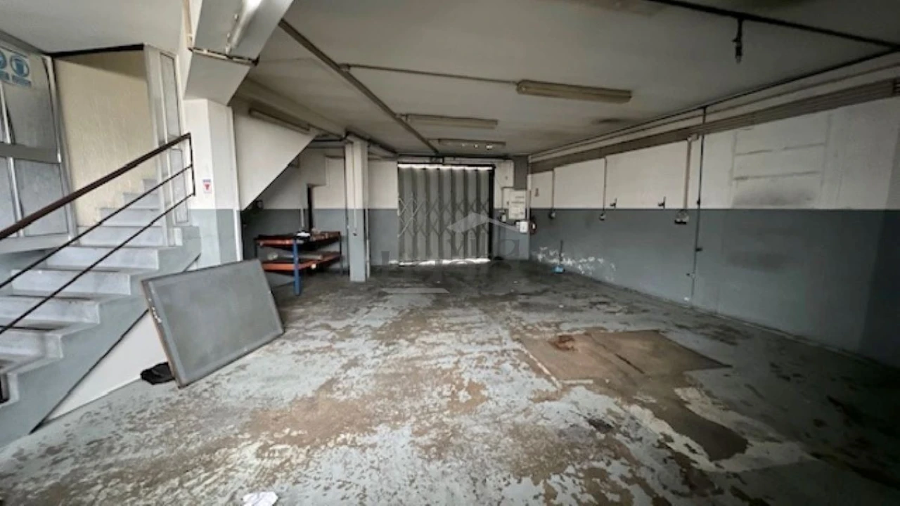 Armazém para Venda em Avintes Foto 21