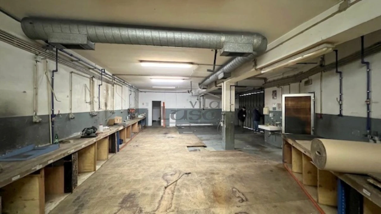 Armazém para Venda em Avintes Foto 25