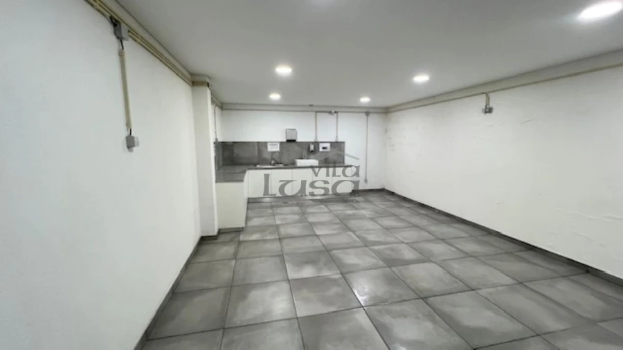 Armazém para Venda em Avintes Foto 28