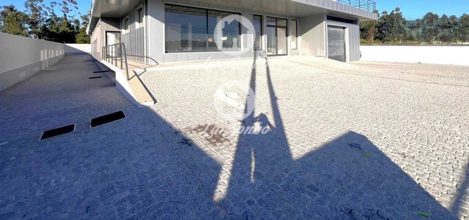 Armazém para Arrendamento em Abade de Neiva Foto 2