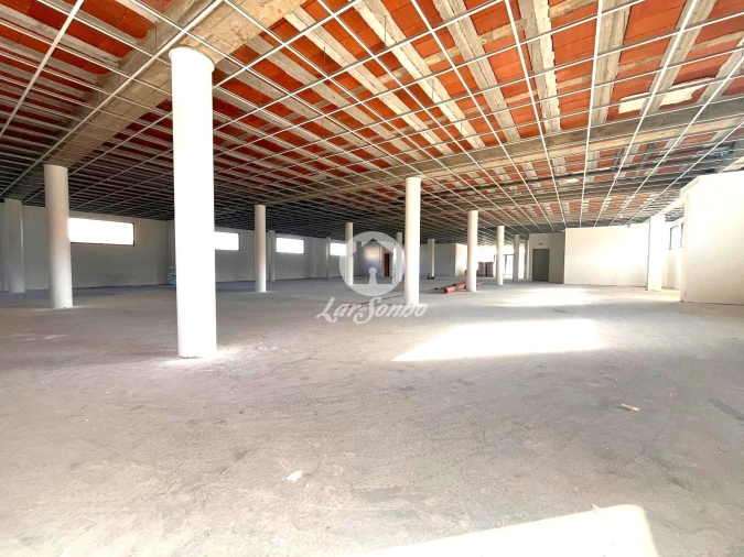 Armazém para Arrendamento em Abade de Neiva Foto 8