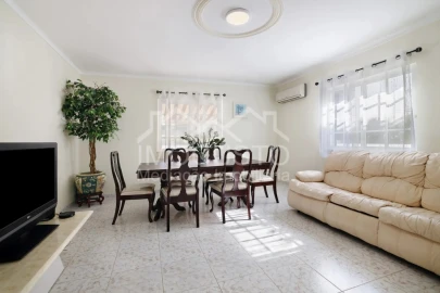 Moradia T3 para Arrendamento férias em Monte Gordo