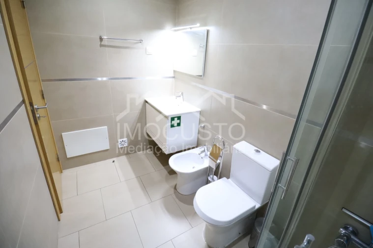 Apartamento T2 para Arrendamento férias em Monte Gordo Foto 13