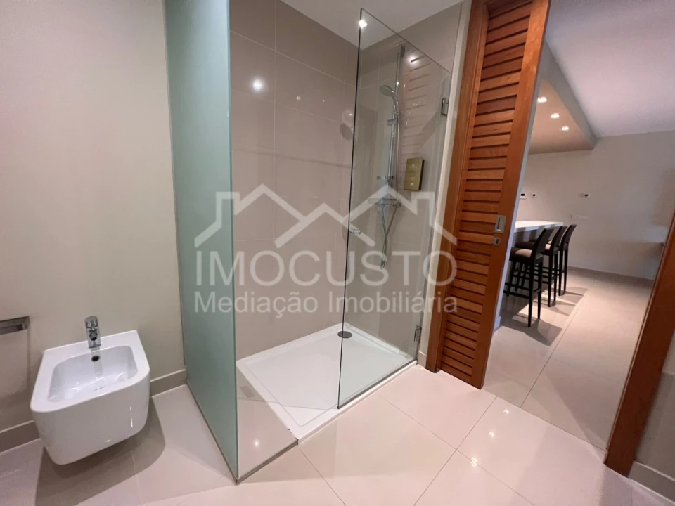 Apartamento T2 para Venda em Alcantarilha e Pêra Foto 22