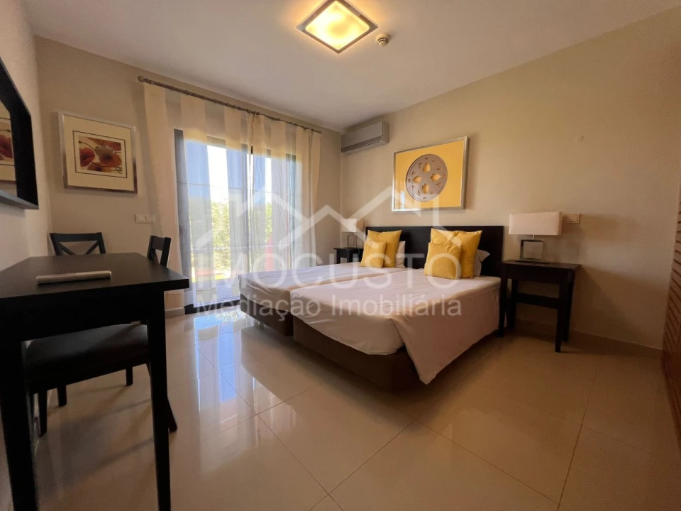 Apartamento T2 para Venda em Alcantarilha e Pêra Foto 27