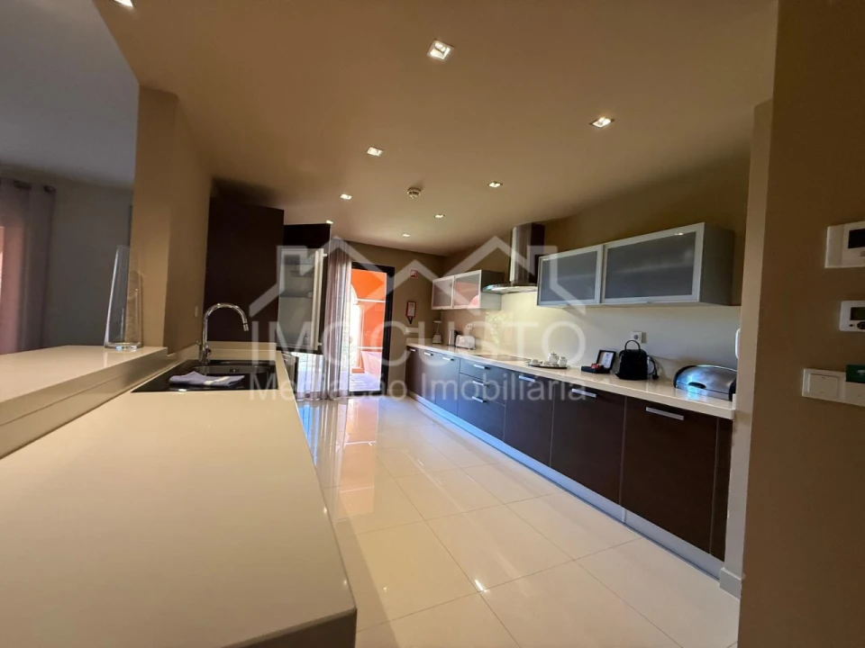 Apartamento T2 para Venda em Alcantarilha e Pêra Foto 19