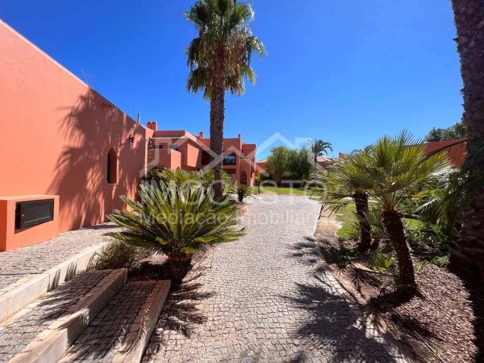 Apartamento T2 para Venda em Alcantarilha e Pêra Foto 37