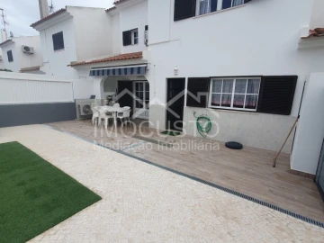 Moradia T3 para Arrendamento férias em Vila Nova de Cacela