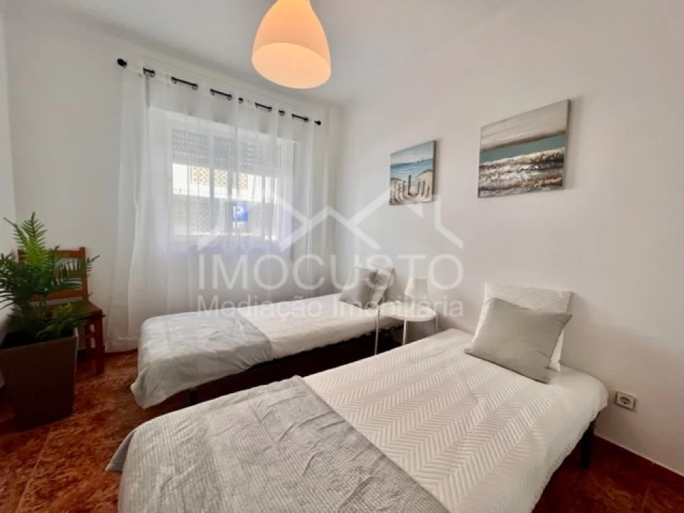Apartamento T2 para Arrendamento férias em Monte Gordo Foto 1