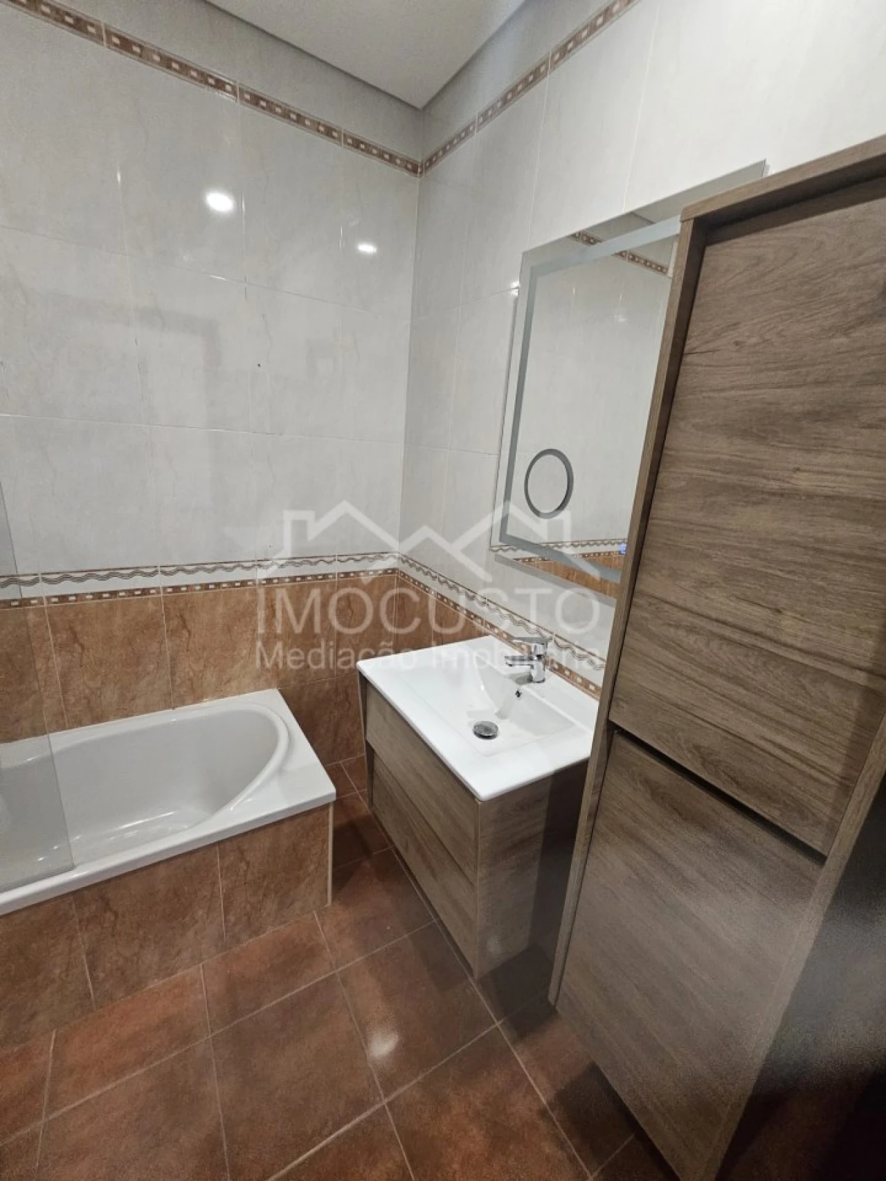 Moradia T2 para Venda em Monte Gordo Foto 8