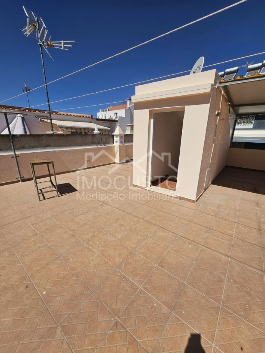 Moradia T2 para Venda em Monte Gordo Foto 5