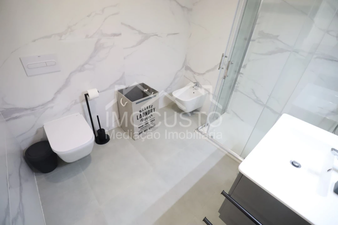 Apartamento T2 para Arrendamento férias em Monte Gordo Foto 12