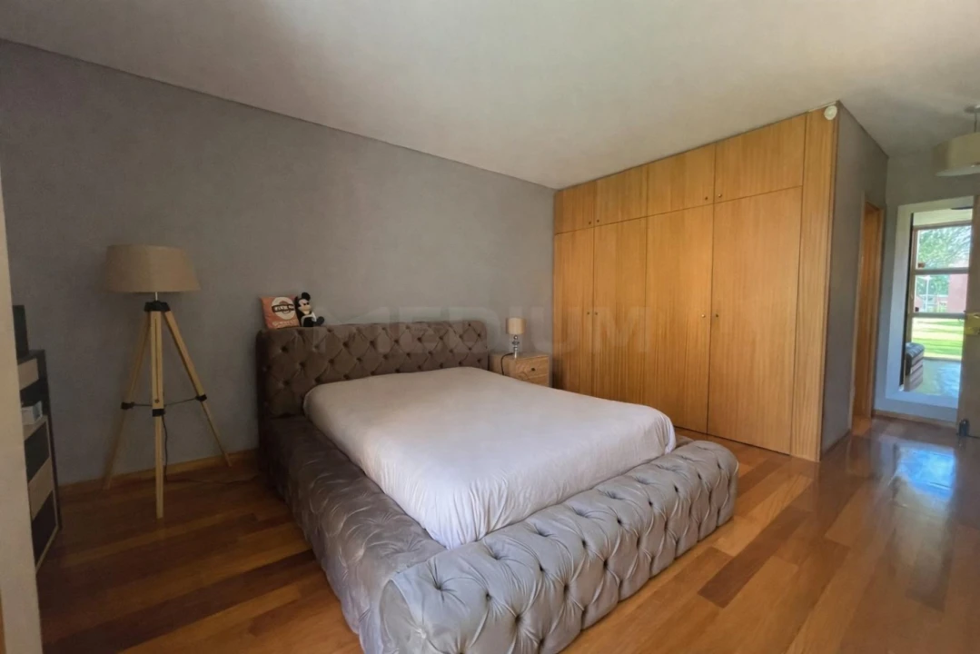 Apartamento T2 para Venda em Milheiros Foto 8