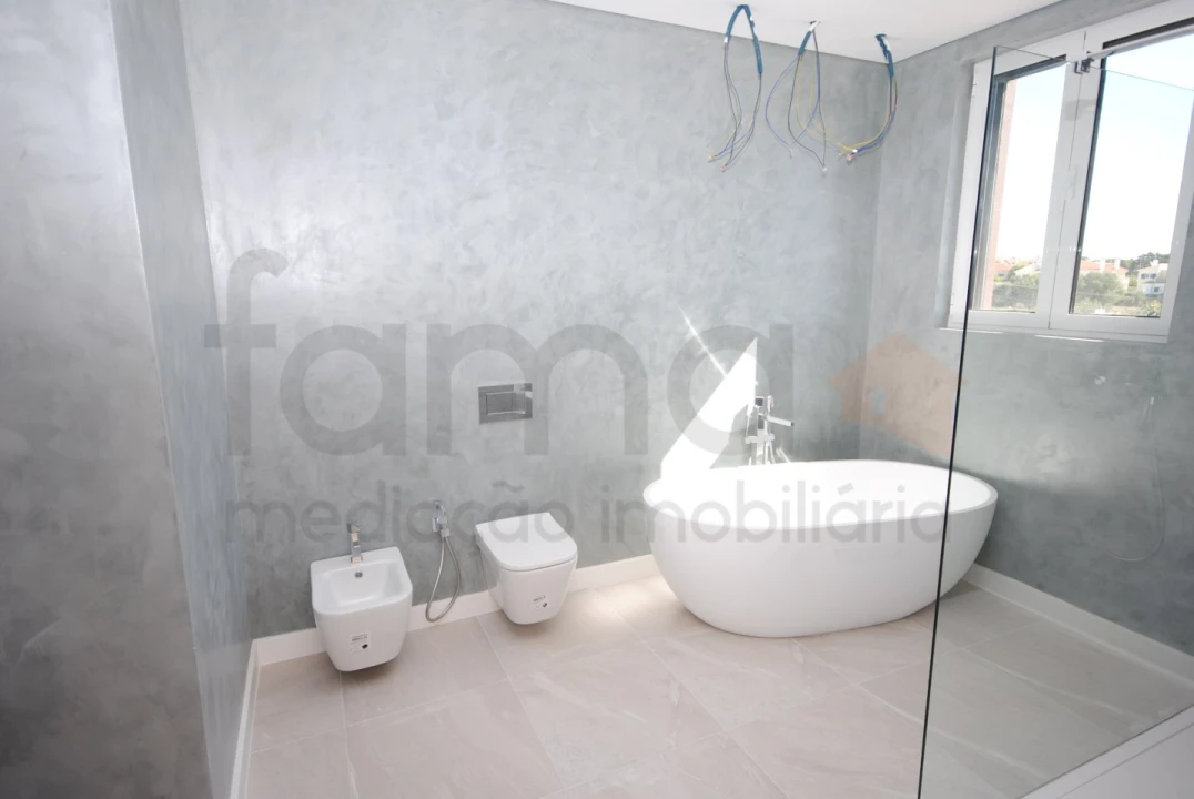 Moradia T3 para Venda em Alcabideche Foto 25