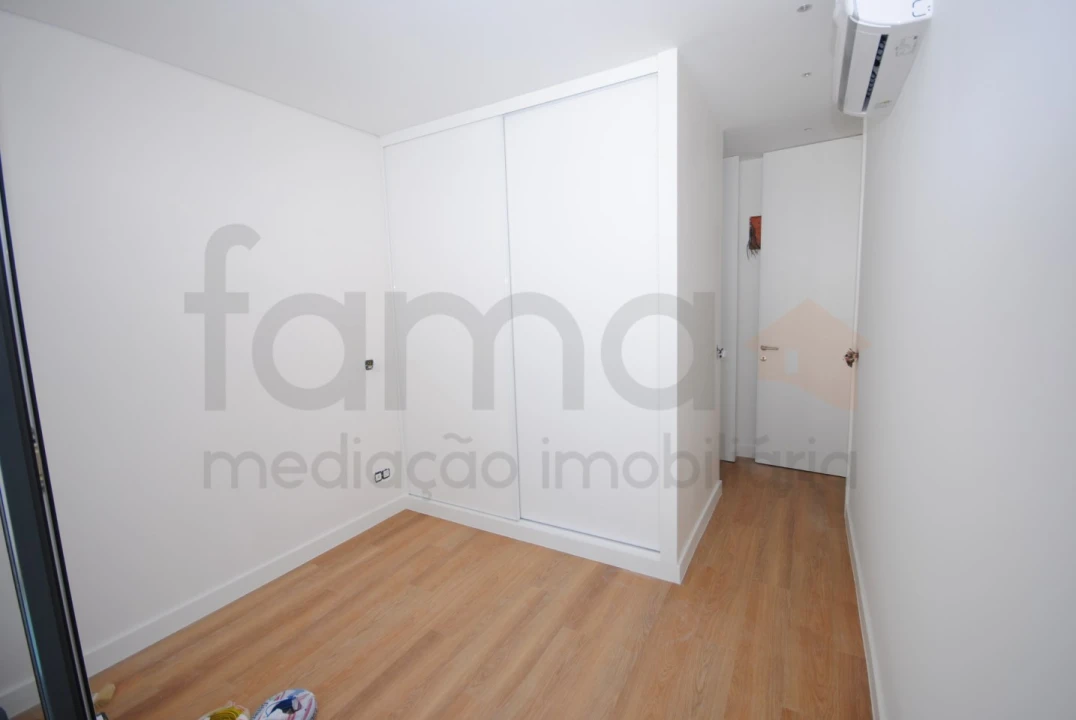 Moradia T3 para Venda em Alcabideche Foto 34