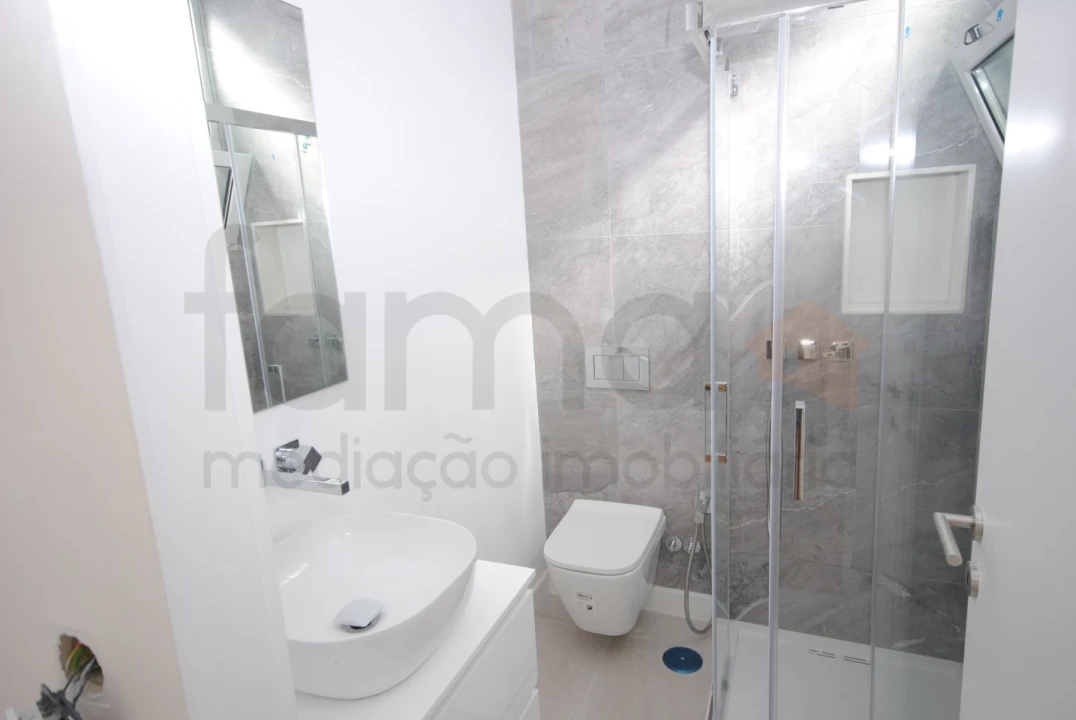 Moradia T3 para Venda em Alcabideche Foto 35