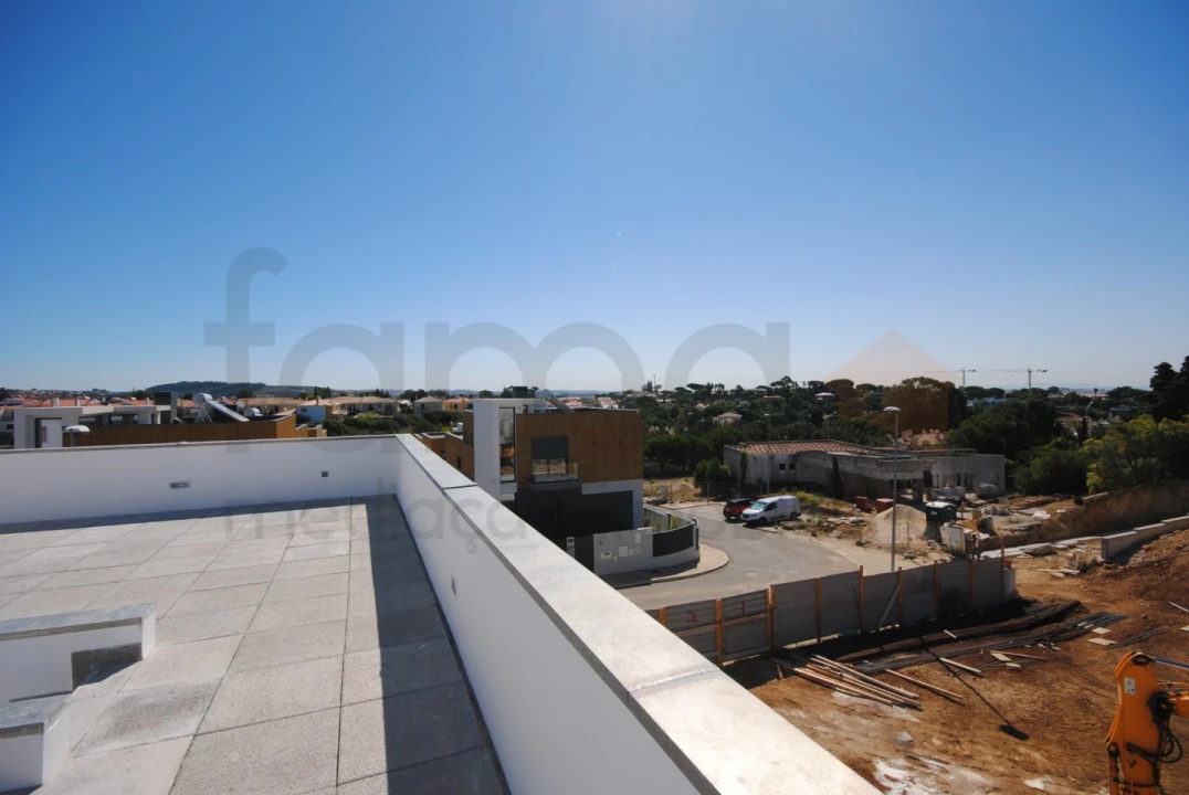 Moradia T3 para Venda em Alcabideche Foto 47