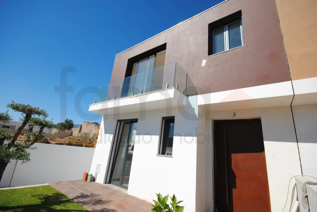 Moradia T3 para Venda em Alcabideche Foto 51