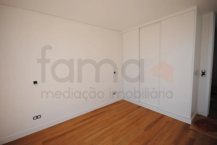 Moradia T3 para Venda em Alcabideche Foto 28