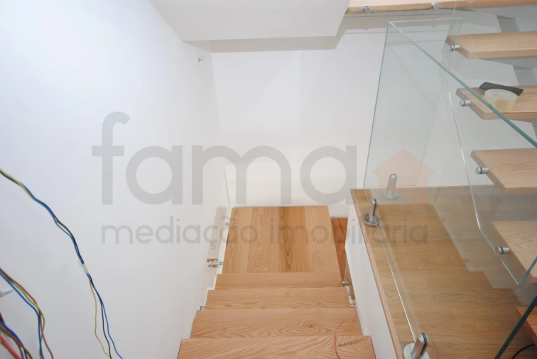 Moradia T3 para Venda em Alcabideche Foto 38