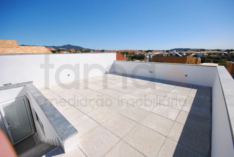 Moradia T3 para Venda em Alcabideche Foto 49