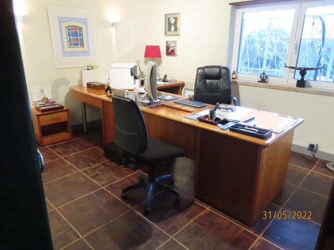 Moradia T8 para Venda em Carcavelos e Parede Foto 13