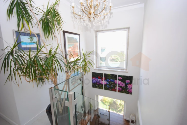 Moradia T8 para Venda em Carcavelos e Parede Foto 17