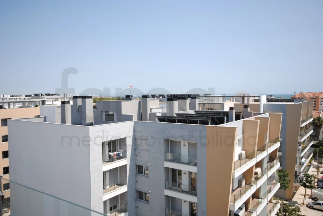 Apartamento T3 para Venda em Carcavelos e Parede Foto 43