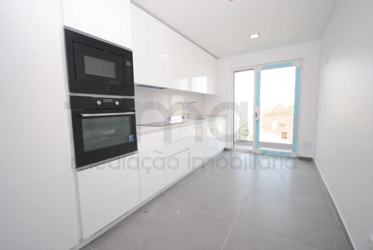 Apartamento T3 para Venda em Carcavelos e Parede Foto 34