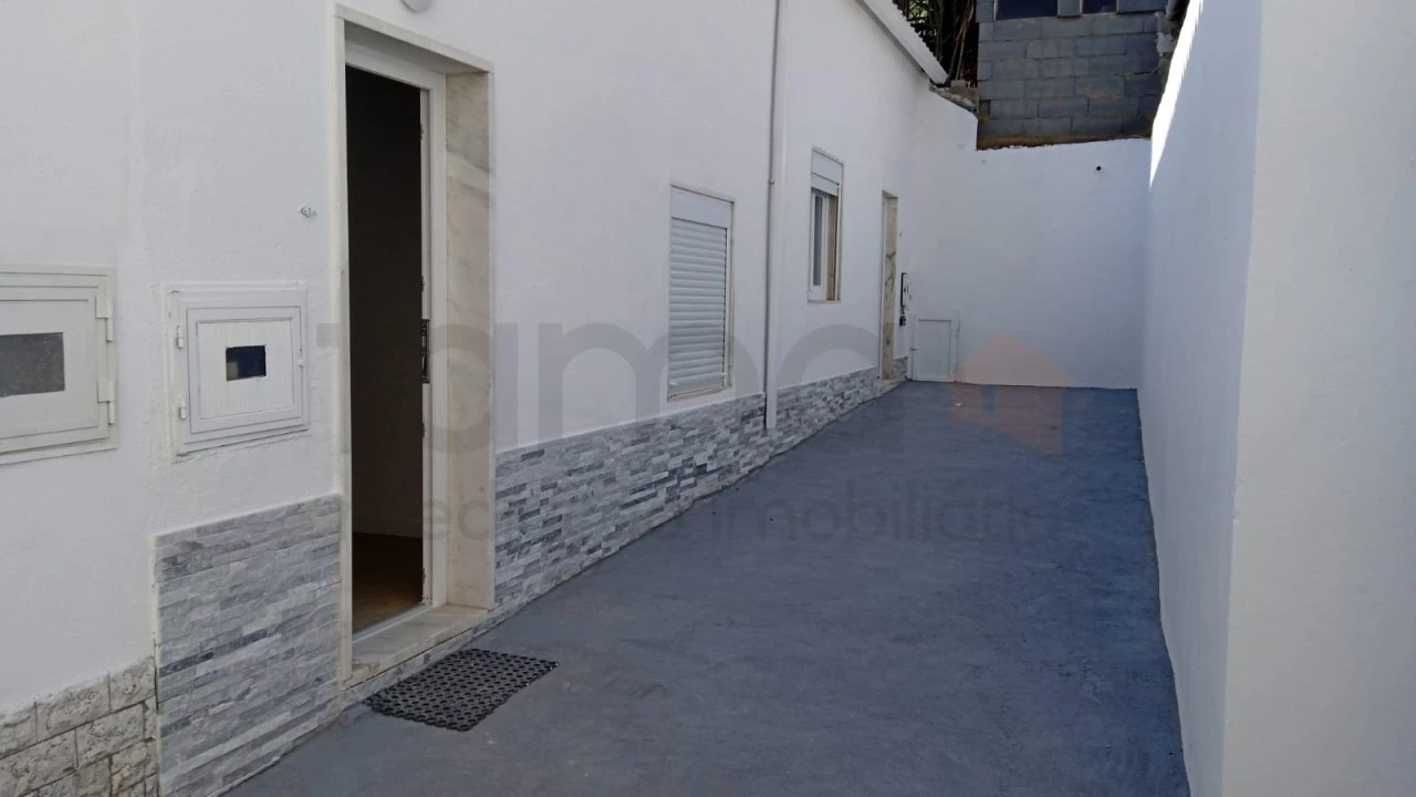 Moradia T9 para Venda em Ajuda Foto 1