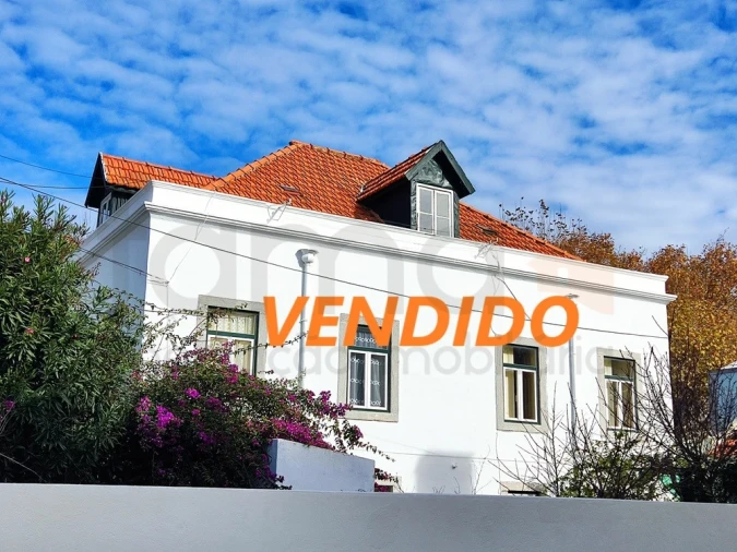 Moradia T6 para Venda em Carcavelos e Parede