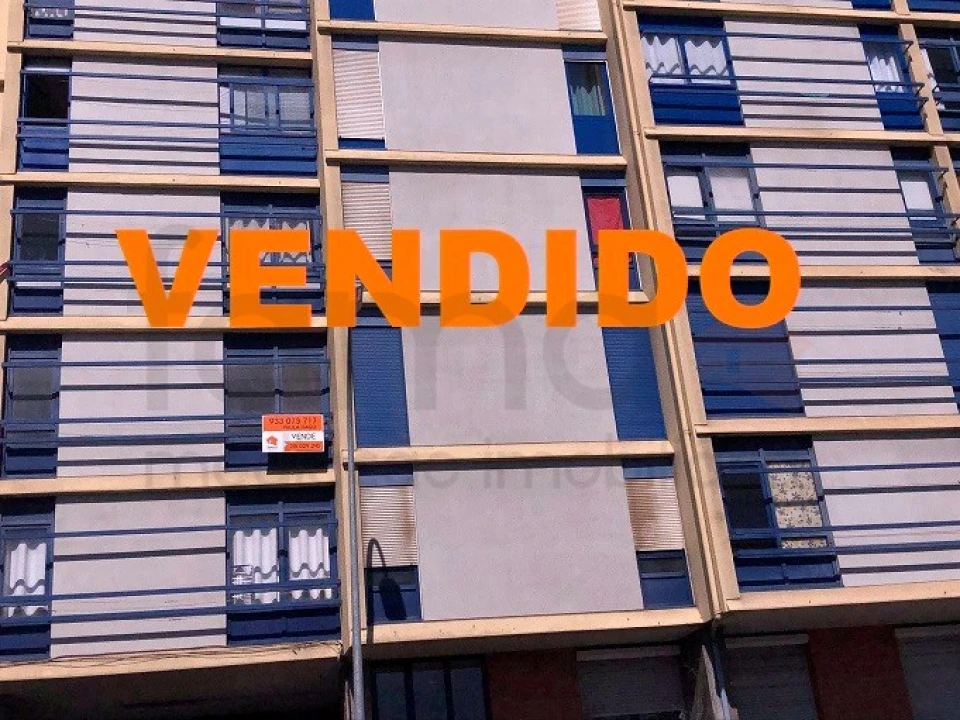 Apartamento T3 para Venda em Massamá e Monte Abraão Foto 1