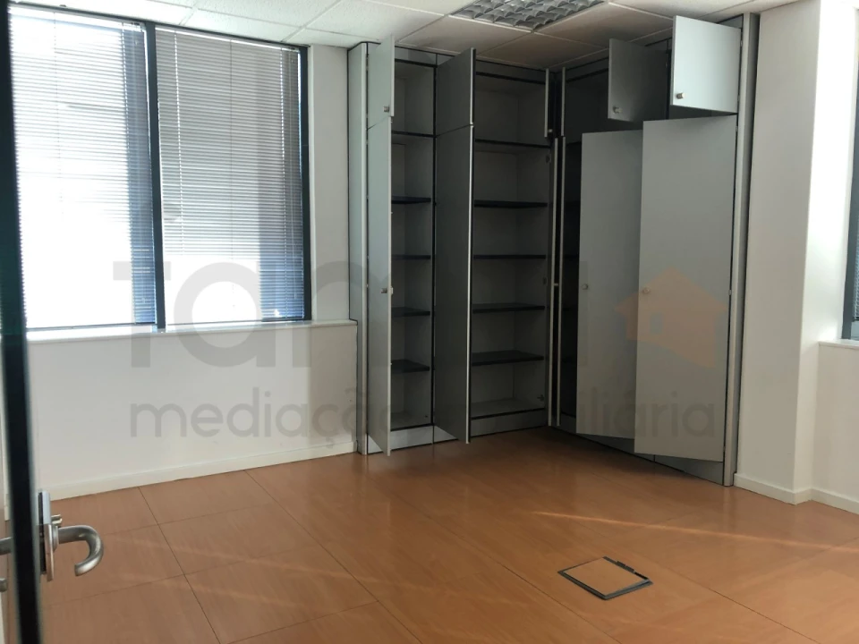 Escritório para Arrendamento em Carnaxide e Queijas Foto 15