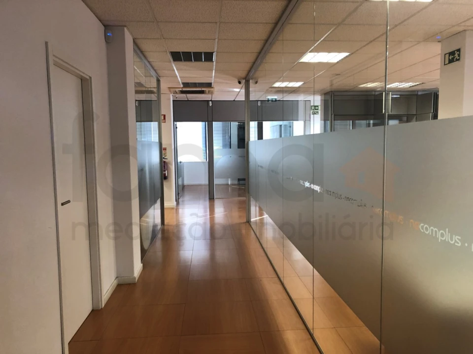 Escritório para Arrendamento em Carnaxide e Queijas Foto 33