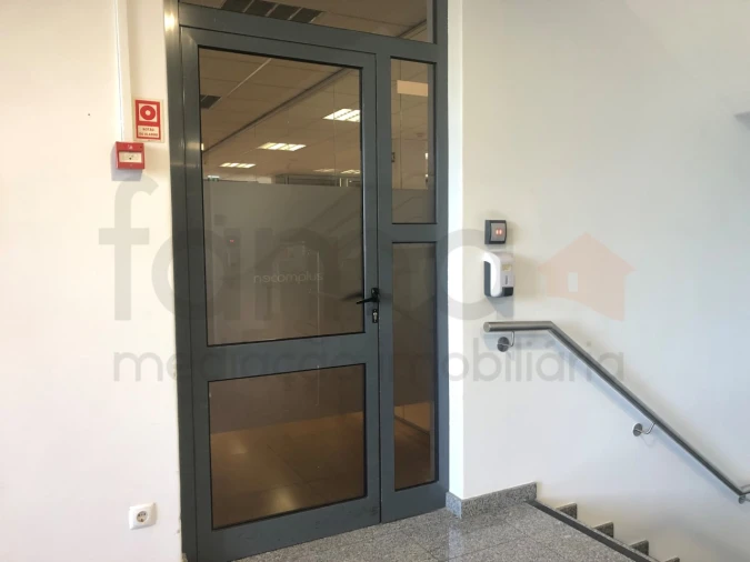 Escritório para Arrendamento em Carnaxide e Queijas Foto 32