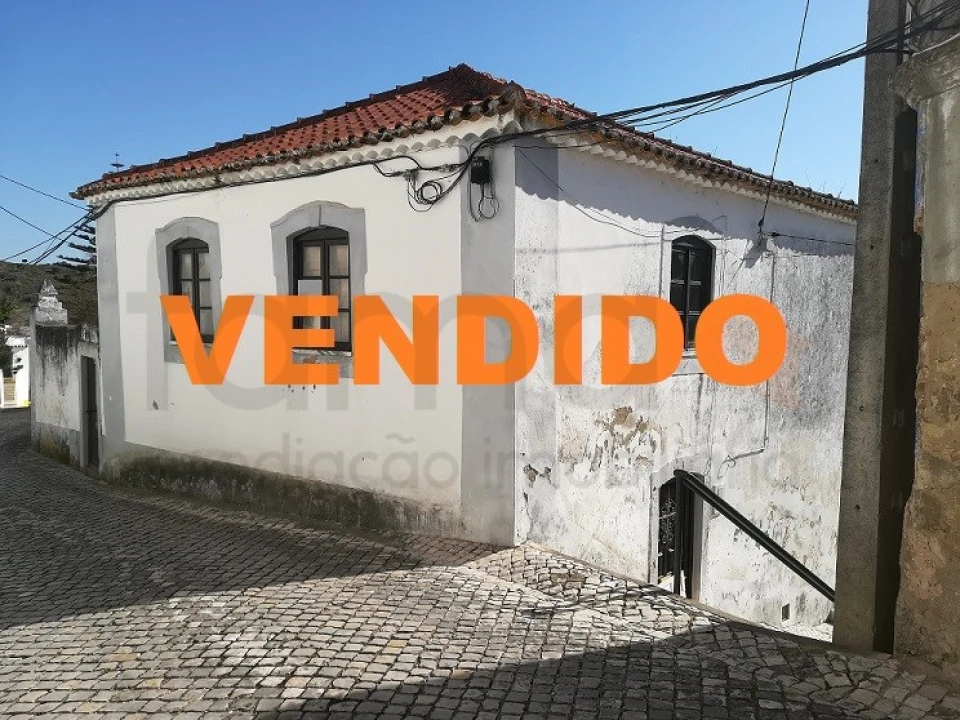 Moradia T6 para Venda em Alenquer (Santo Estêvão e Triana) Foto 1
