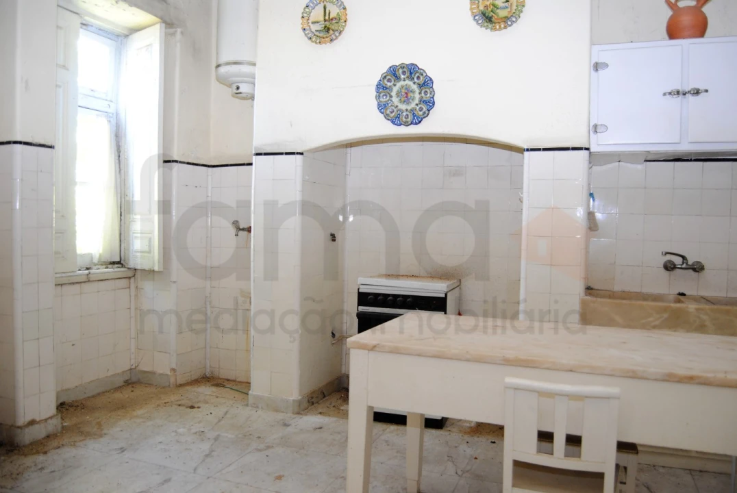 Moradia T20 para Venda em Tortosendo Foto 36