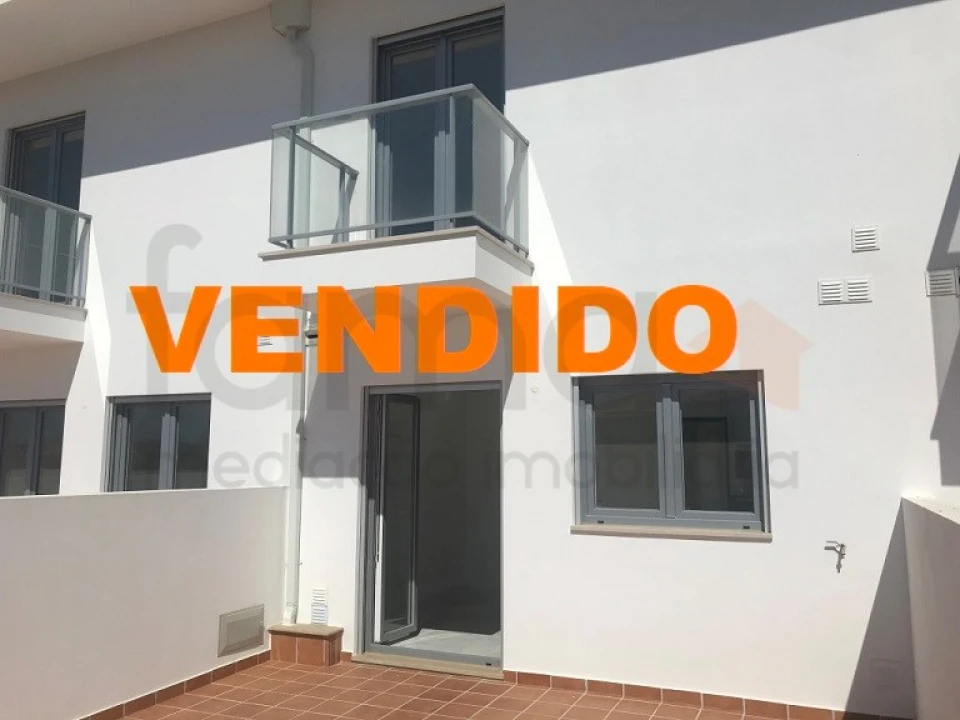 Moradia T4 para Venda em Lourinhã e Atalaia Foto 1