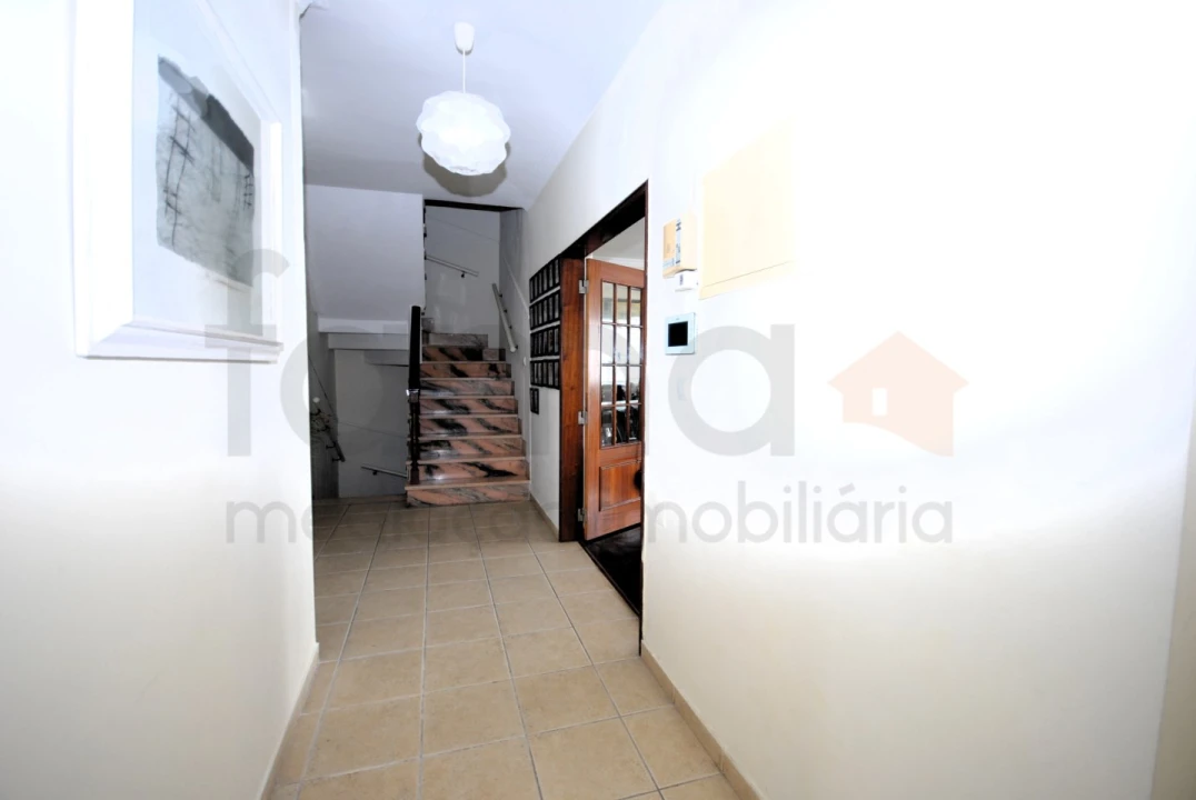 Moradia T5 para Venda em São Domingos de Rana Foto 28