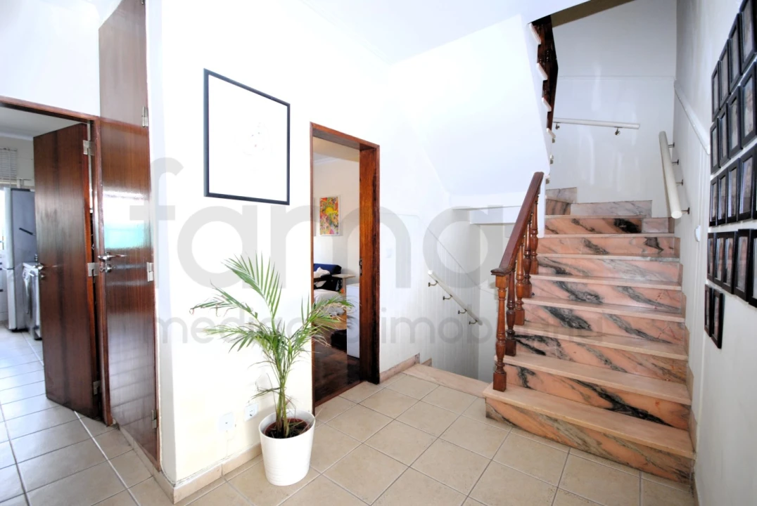 Moradia T5 para Venda em São Domingos de Rana Foto 29