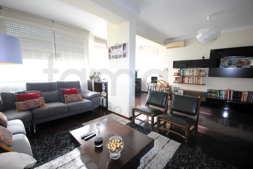 Moradia T5 para Venda em São Domingos de Rana Foto 34